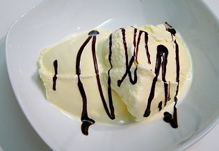 Vanille- Eis