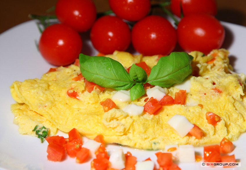Hauptspeisen - Omelett mit Tomate und Mozzarella - www.backecke.com ...
