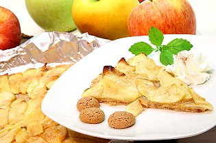 Knusper- Torte mit Äpfeln