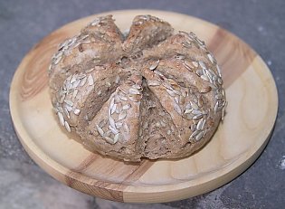 Sonnenblumenkern- Brot