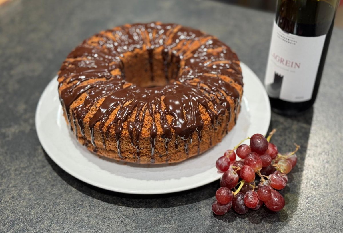 Rotweinkuchen mit Mandeln